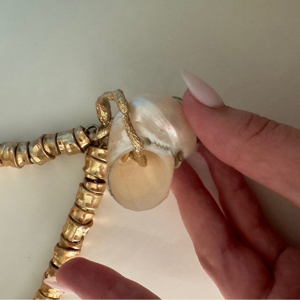 Zara Gold Shell Necklace - Picture 4 of 9